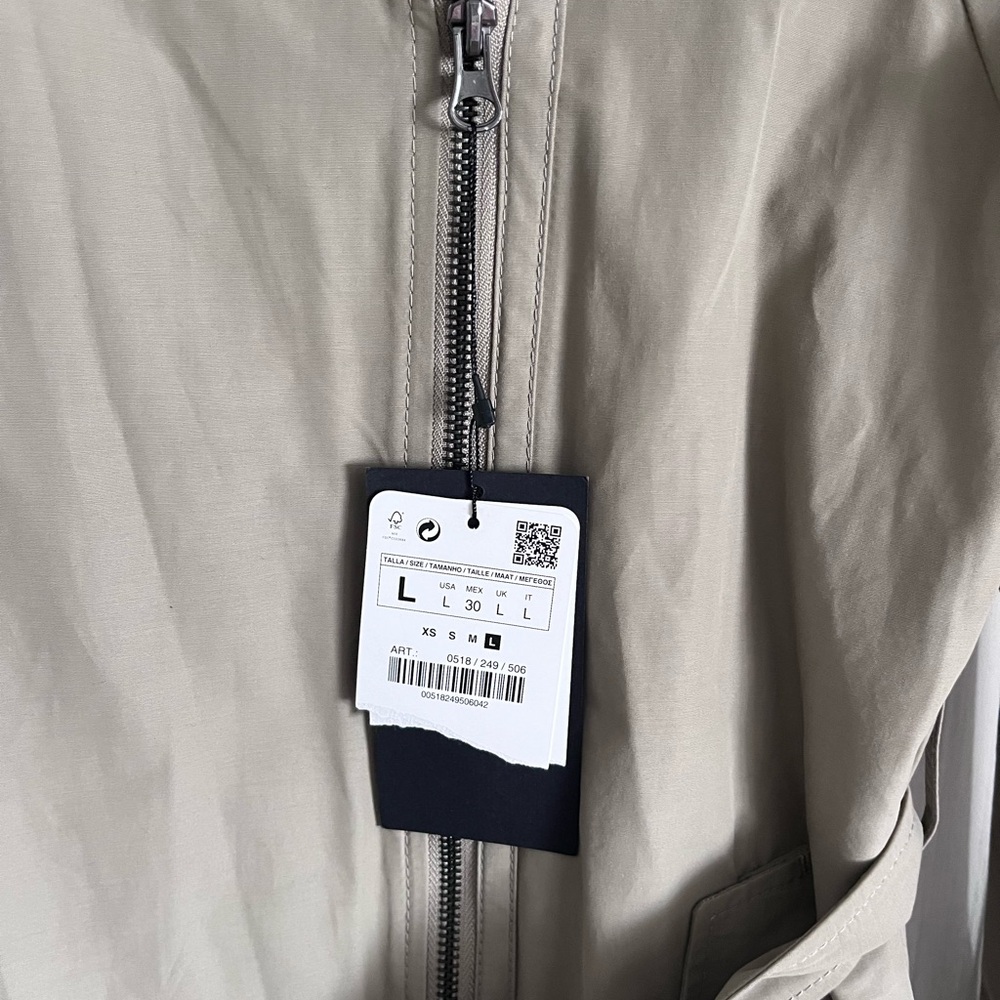 Zara utility jacket size L. Detachable hood, zip front with belt. NWT - Picture 4 of 9